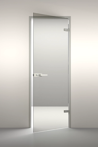 Puerta batiente de cristal esmerilado